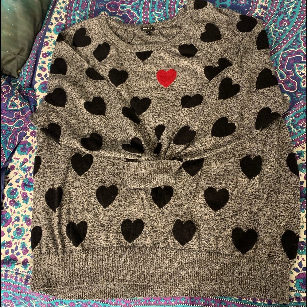 Torrid grey sweater with hearts.